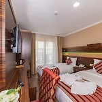 Hotel Vision Deluxe