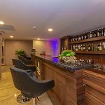 Vision Deluxe Hotel