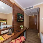 Vision Deluxe Hotel 3*