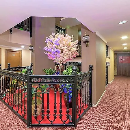 Vision Deluxe Hotel