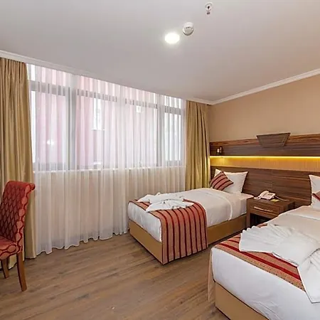 Vision Deluxe Hotel 3*